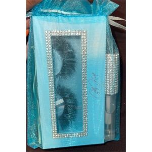 AllyKatt Luxe Lash Kits